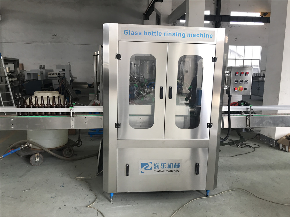Glass bottle rinsing machine 